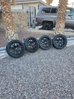 18 inch rims and tires 5 lug 5x114.3... 370$ cash!