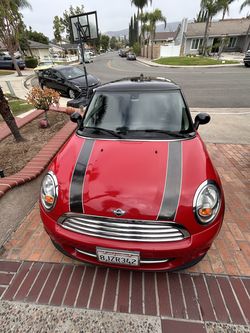 Selling 2013 Mini Cooper