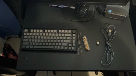 Used keyboard got it for 90 selling it for 40$ don’t need it