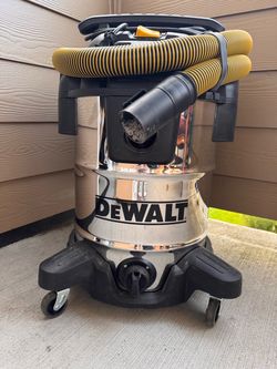 DEWALT VACUUM