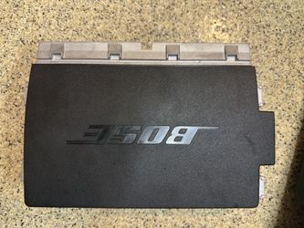 Negotiable-BOSE Amp and Subwoofer Assembly