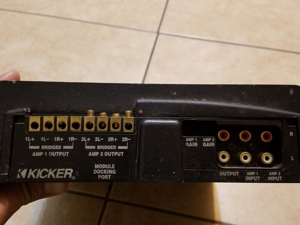Kicker ZX460