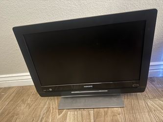 Magnavox TV/DVD player  With Universal Phillips remote