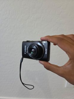 Canon PowerShot ELPH 330 HS digital camera!