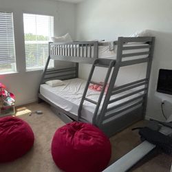 Bunk Bed with 1 Full Mattress