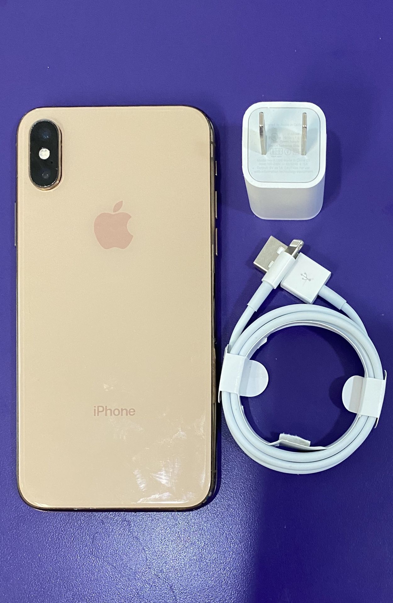 iPhone xs64GBiPhone XS 64 GB ゴールドSIMフリー【0177】 Amazon.com 