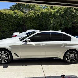2020 BMW 530i
