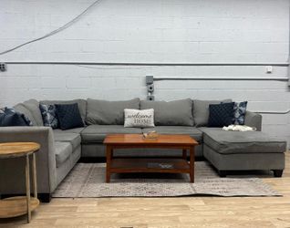 Raymour & Flanigan 3-Piece Sectional Couch