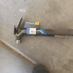 Hammer And Capsaw 