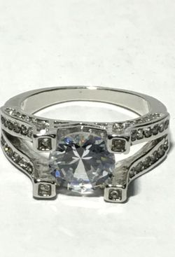 Custom made fine jewelry collection women’s wedding engagement ring 💍