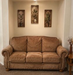 Beautiful genuine leather couch-