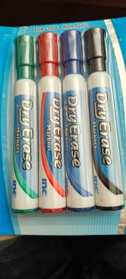 4 dry erase markers