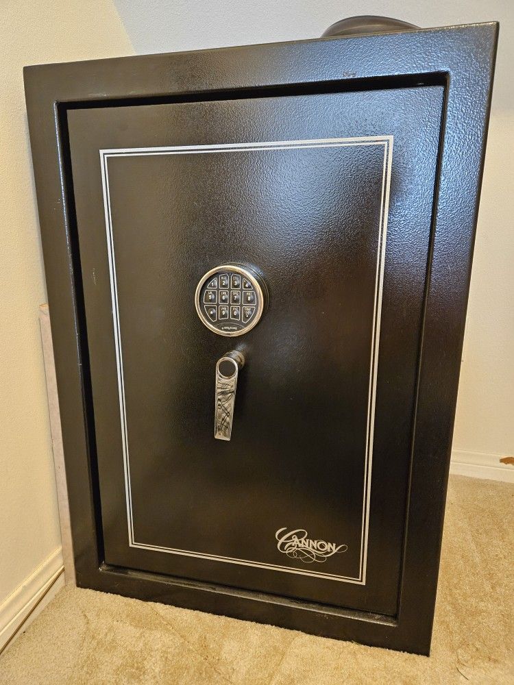 **** CANNON H8 FIRE SAFE *** GREAT MEDIUM SIZE ** 300LB ** TOP OF THE LINE