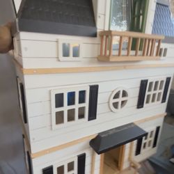 Cute dollhouse 