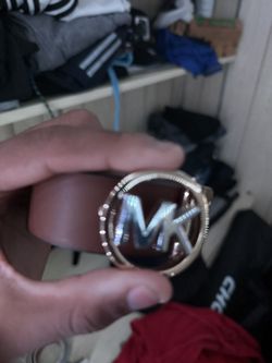 Micheal Kors Belt Description