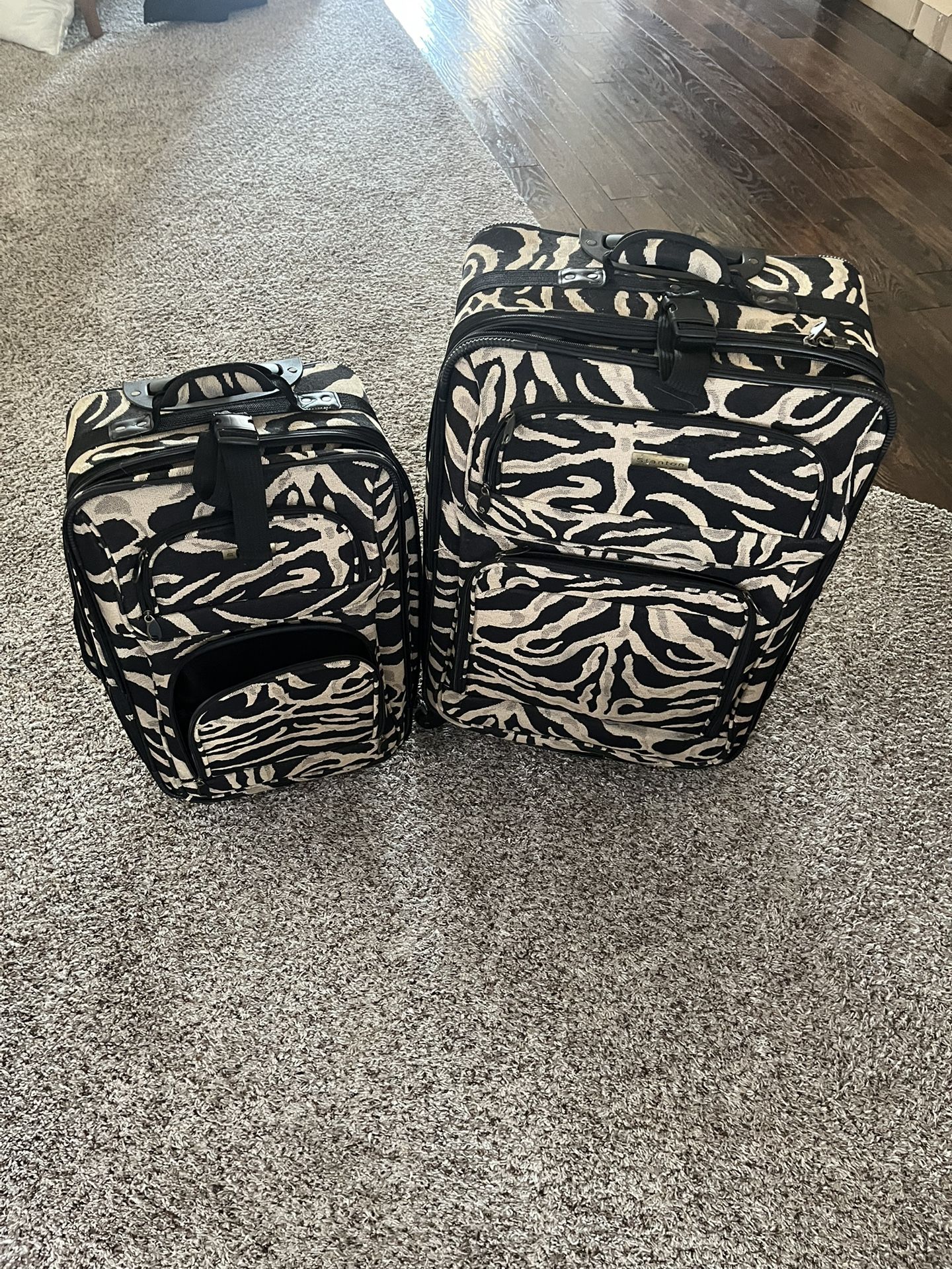 Suitcase Set