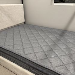 Queen Mattress- Brand New