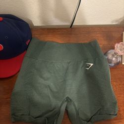 gym shark shorts women 