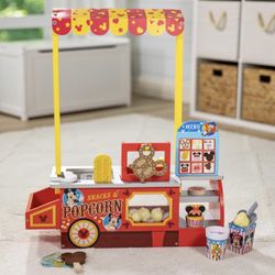 Melissa & Doug Disney Snacks & Popcorn Wooden Pretend Play Food Counter