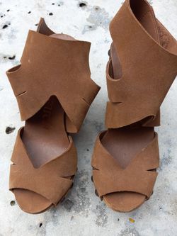 Pedro Garcia Women's Platform Wedge Peep Toe  Made In Spain 37 EU 6.5 US