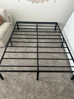 Queen Metal Platform Bed Frame 14 Inch- brand new- just sat in a room