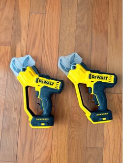 20-Volt MAX 1 -1/2 in. Capacity Cordless Battery Powered Pruner