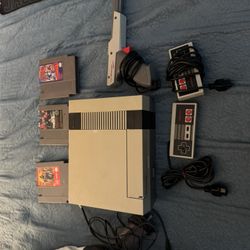 Nintendo 1985 With Game And Gun For 120 All