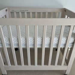 Babyletto Mini Crib