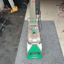 Bissell Big Green Carpet Cleaner