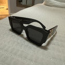 Off White Catalina Sunglasses 