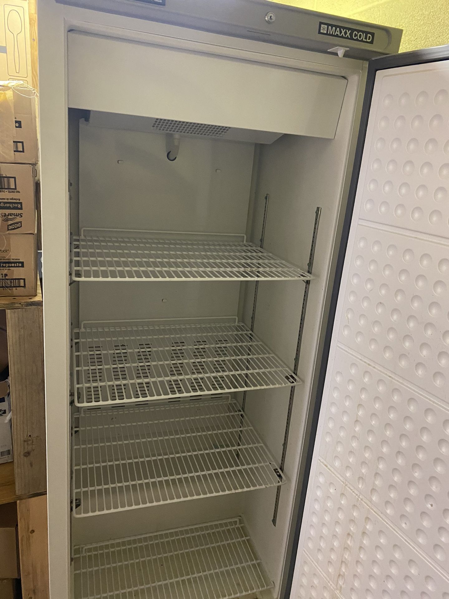 Maxx Cold MXX-23R