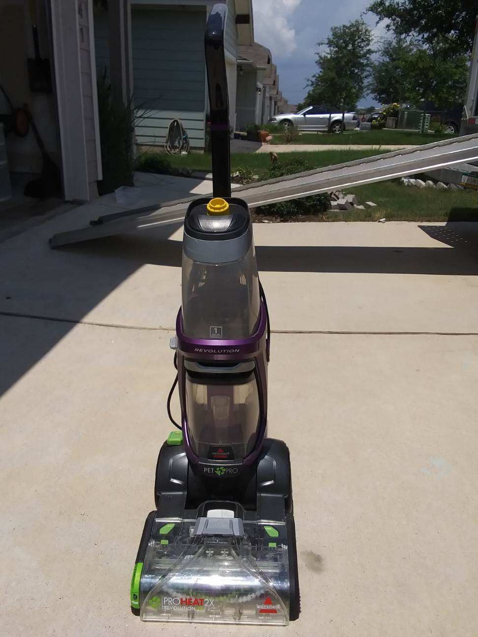 Bissell Proheat 2x Revolution Petpro Carpet Cleaner