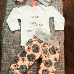 NWT 4-piece Babygirl Set