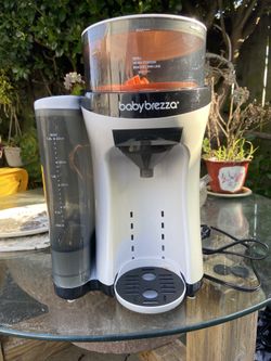 Baby Brezza Formula Pro