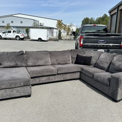 Sectional Couch 
