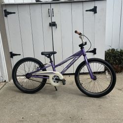 Specialized Kids Bike - Hotrock 20