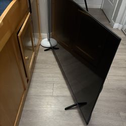 ROKU TV 50” - 86” Like New!!