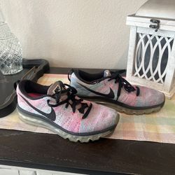 Women’s Athletic Shoes Size 9