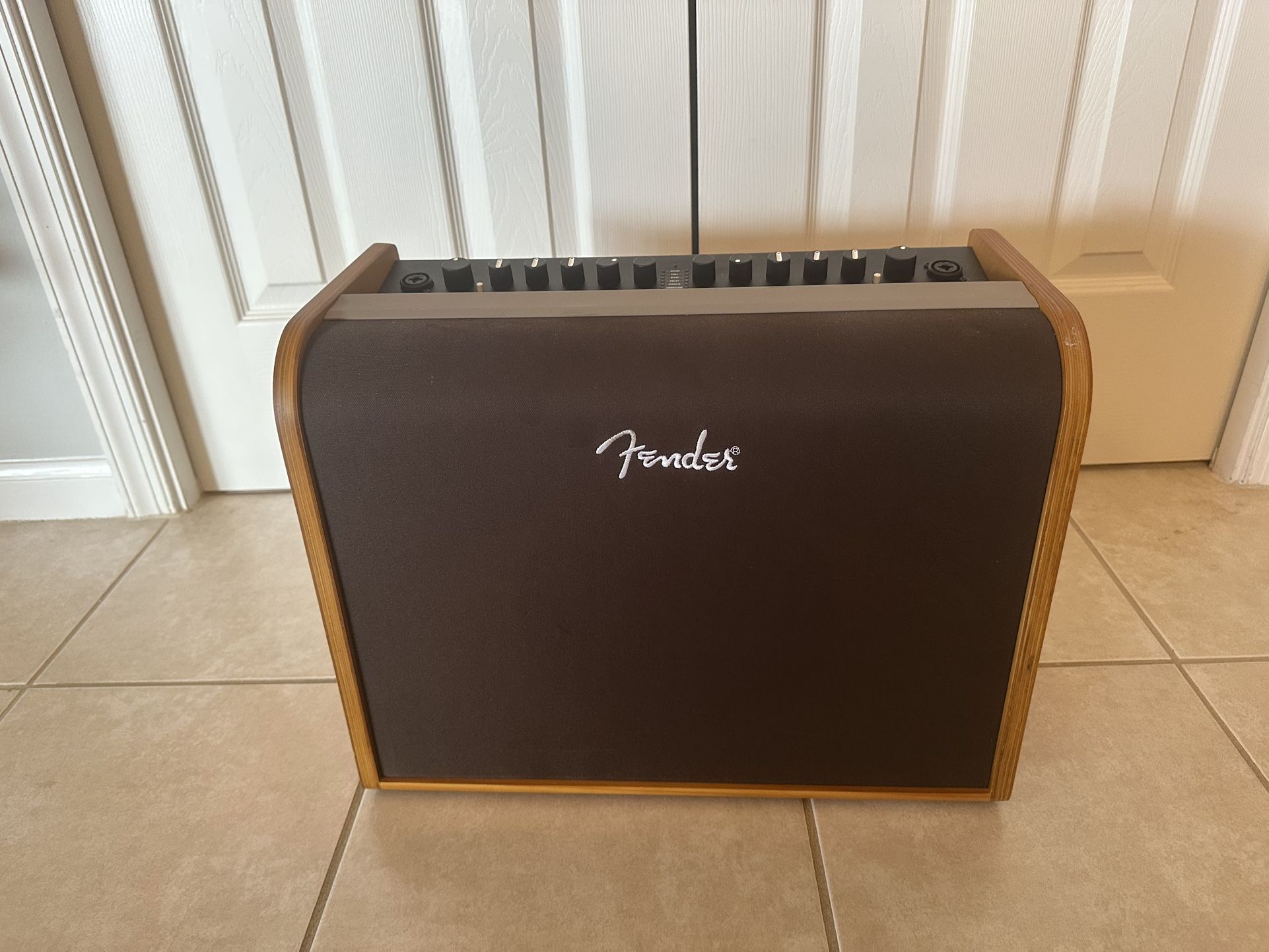 Fender Acoustic 100, Basically Brand New