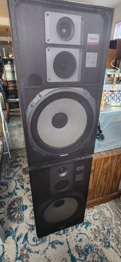 Set of Technic 2 Way Speakers