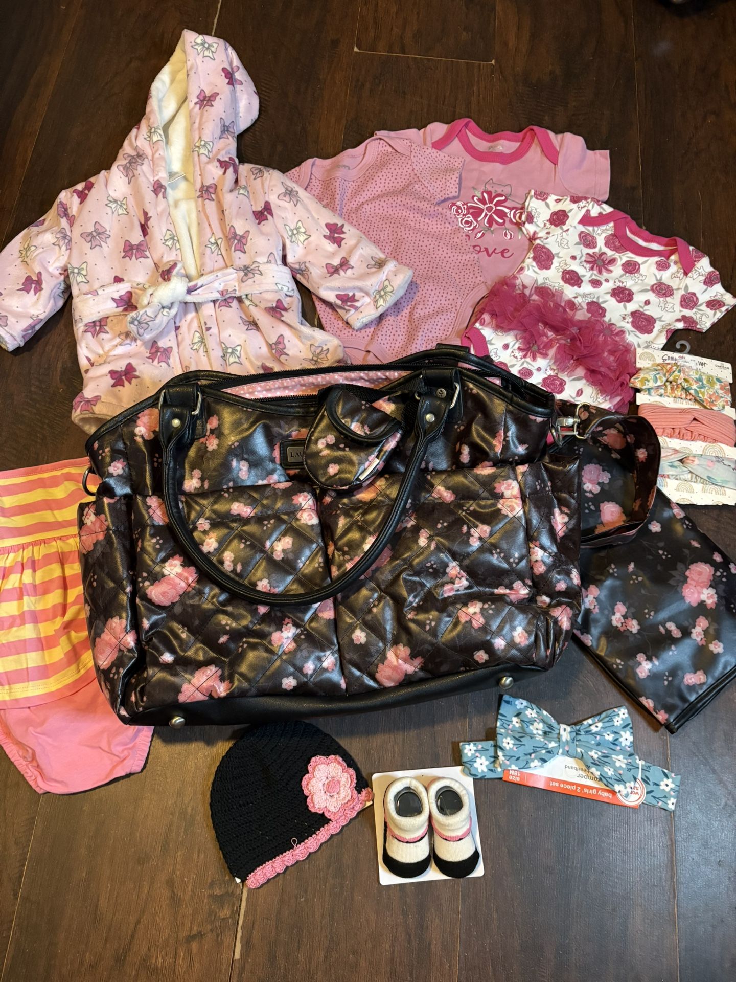 Baby Girl 🧒 Bundle Everything New Not The Diaper Bag But Really Nice 3/6 Months 🍼🍼