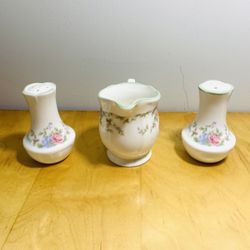 Mini Creamer With Salt And Pepper Shake