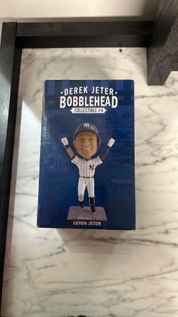 Derek Jeter bobble head