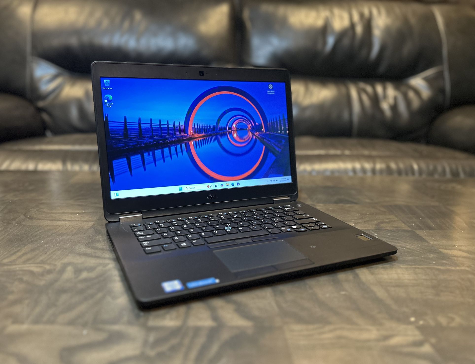 Slim DELL Latitude E7470 14” display Core i7 16GB RAM 512GB SSD Windows 11 laptop computer