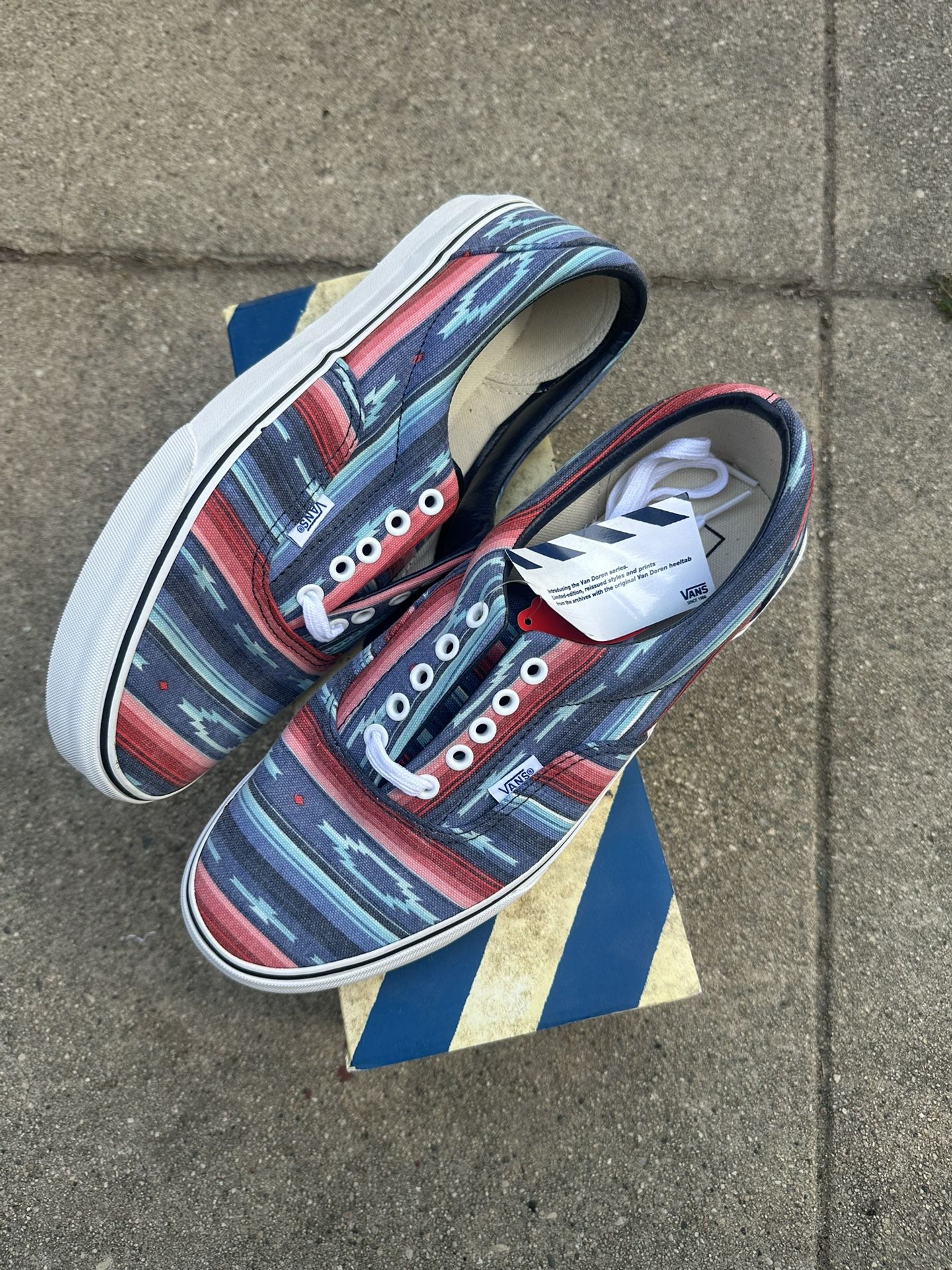 VANS - Era (Van Doren) Multi Stripe/Blue 9.5 New with Box