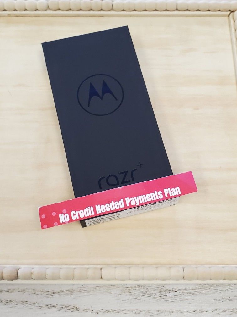 Motorola Razr Plus 5G Unlocked Brand New - $1 DOWN TODAY, NO CREDIT NEEDED