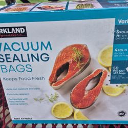 🧊 Kirkland Signature Vacuum Sealing Bags – New in Box (57 Pieces)