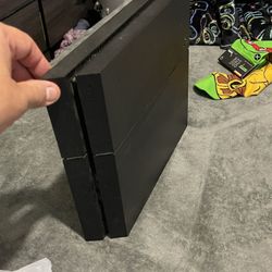 ps4 1st Gen all good with games and controllers and power adapter