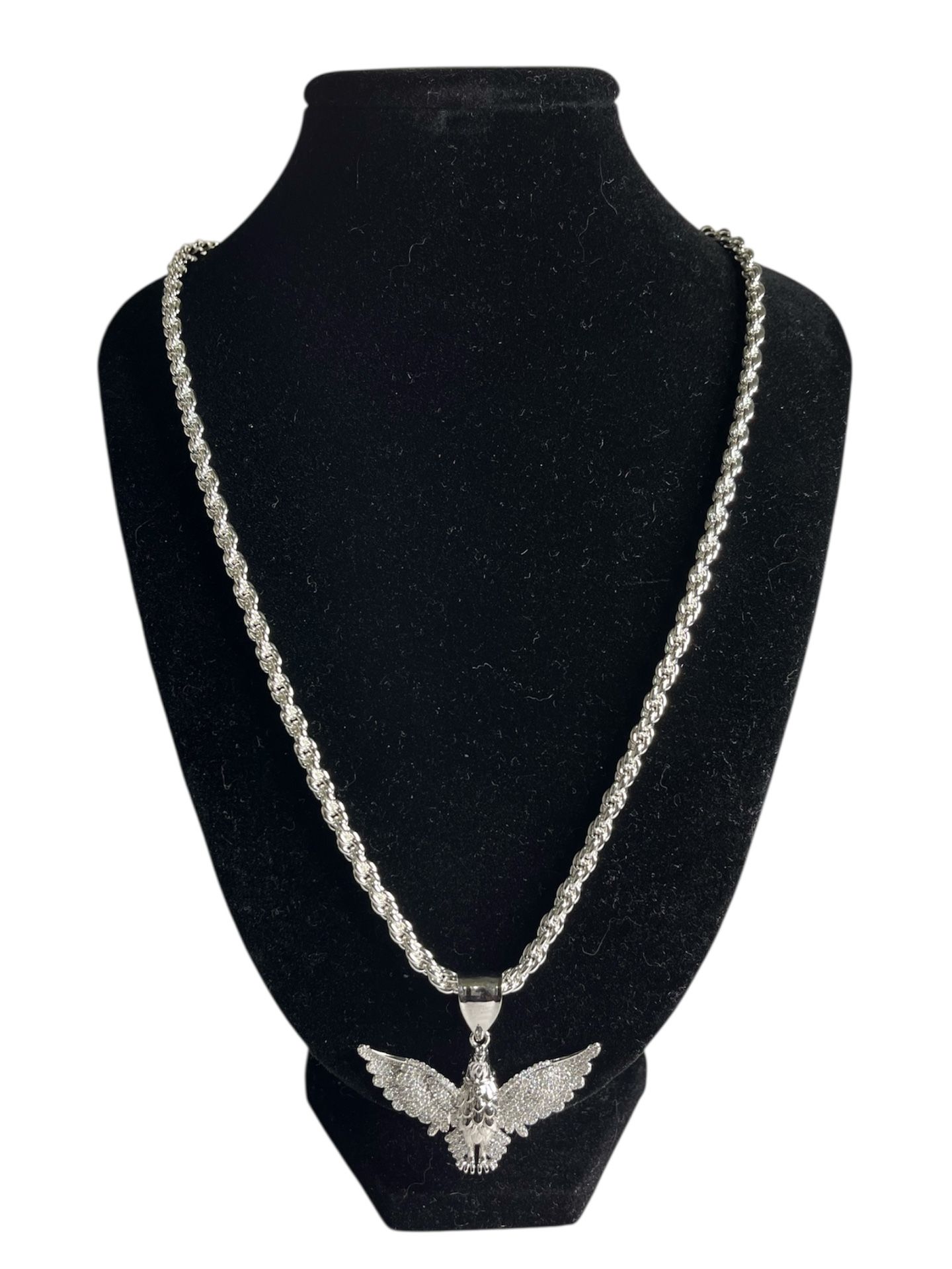 VVS1 Moissanite Dove Pendant & Chain