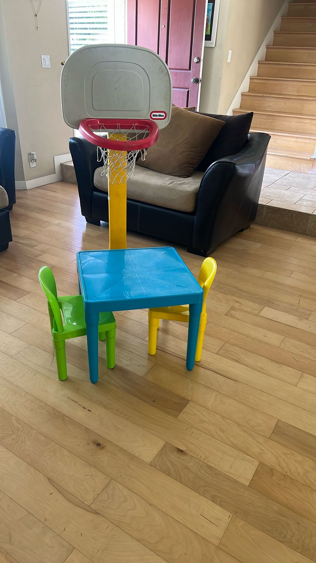 Kids Table And Chairs